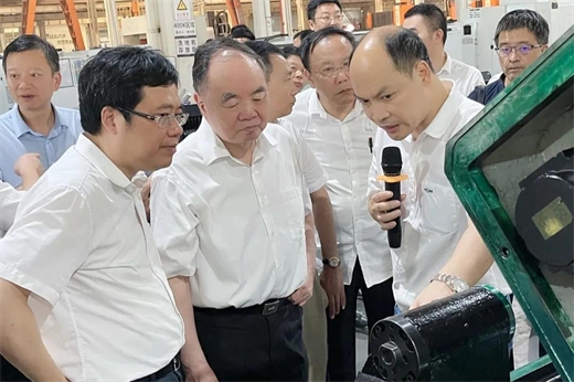 中國(guó)科協(xié)、中國(guó)工程院“科創(chuàng)中國(guó)”智匯臺(tái)州系列活動(dòng)團(tuán)隊(duì)來溫嶺市考察調(diào)研